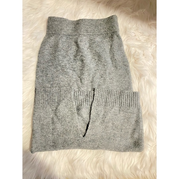 Grey Knitted pencil skirt - Picture 2 of 2